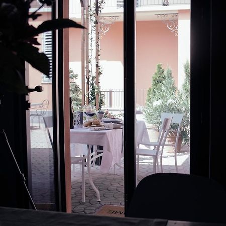 Appartamento Vacanze / Holiday Flat Farfalle&Rossobarbera Montegrosso d'Asti Eksteriør billede